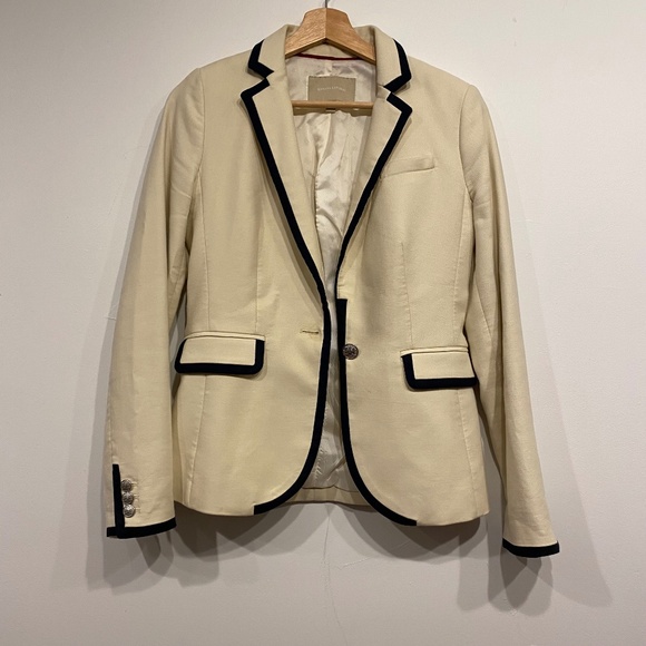 Banana Republic Tipped One Button White Light Academia Preppy Blazer size 2 - Picture 1 of 4
